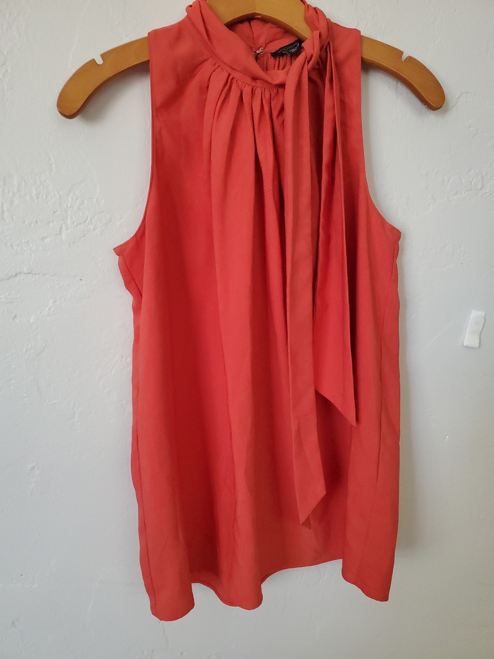 Ann Taylor Factory Coral Sleeveless Tie-Neck Camisole